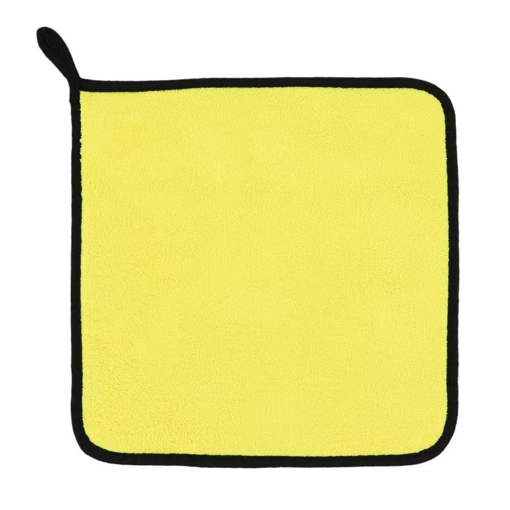 Hordozható elektromos fúróhoz csatlakoztatható tisztítókészlet